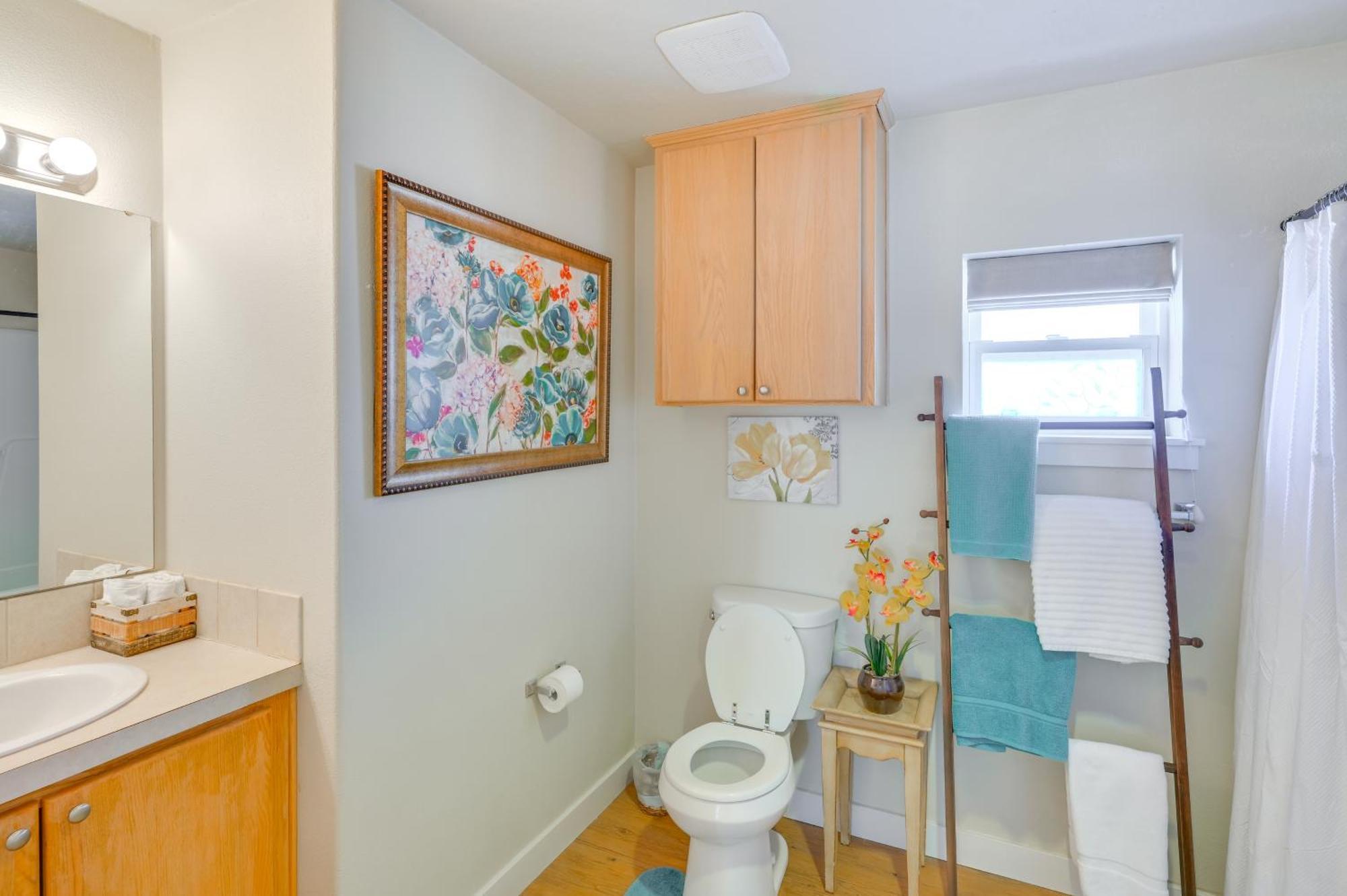 Ennis Vacation Rental With Balcony Walk To Downtown 외부 사진