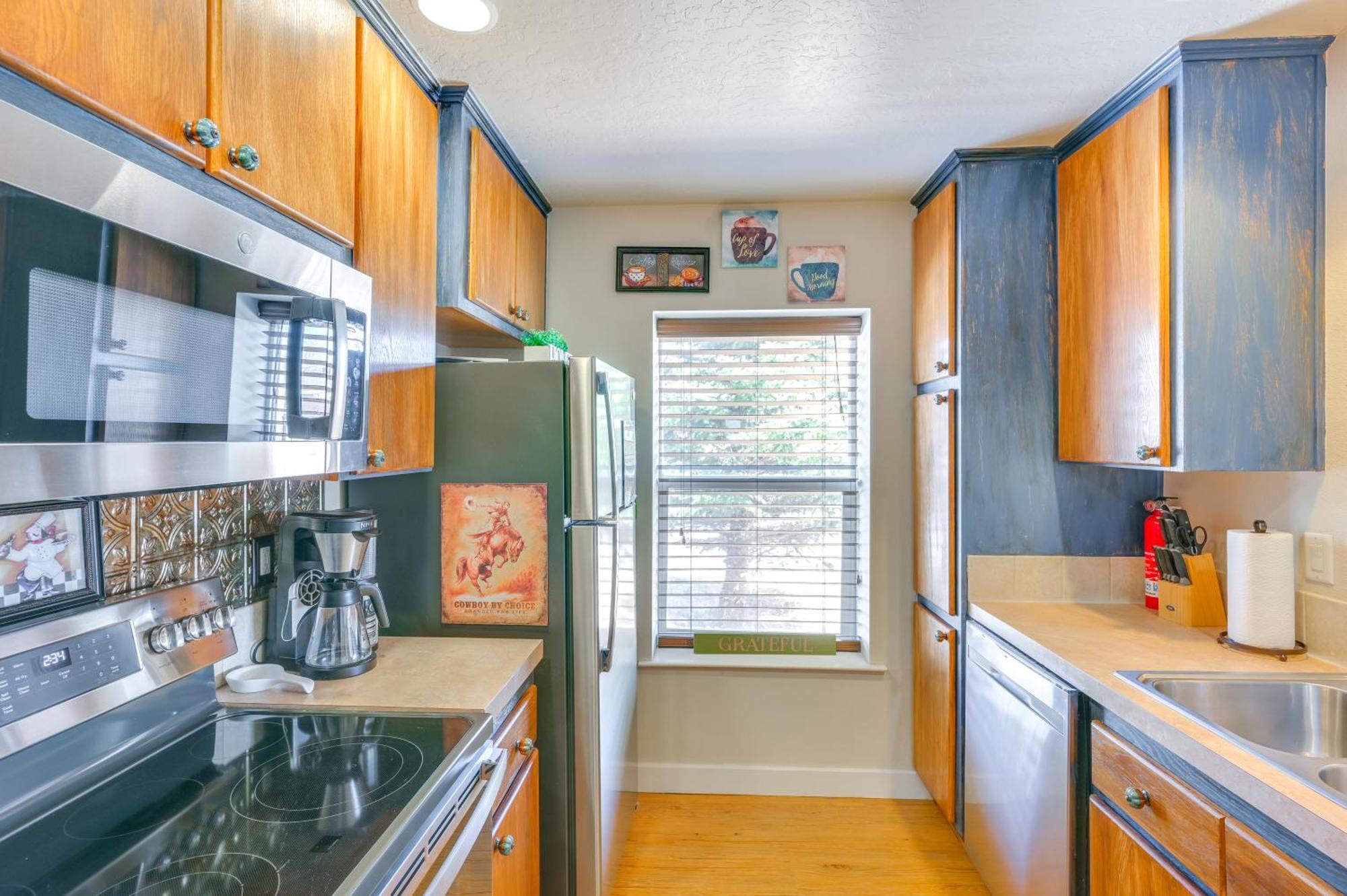 Ennis Vacation Rental With Balcony Walk To Downtown 외부 사진